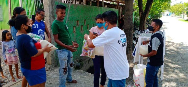 Komunidade Dili-MTM Apoiu Urjénsia Ai-han Ba Estudante Iha Kost