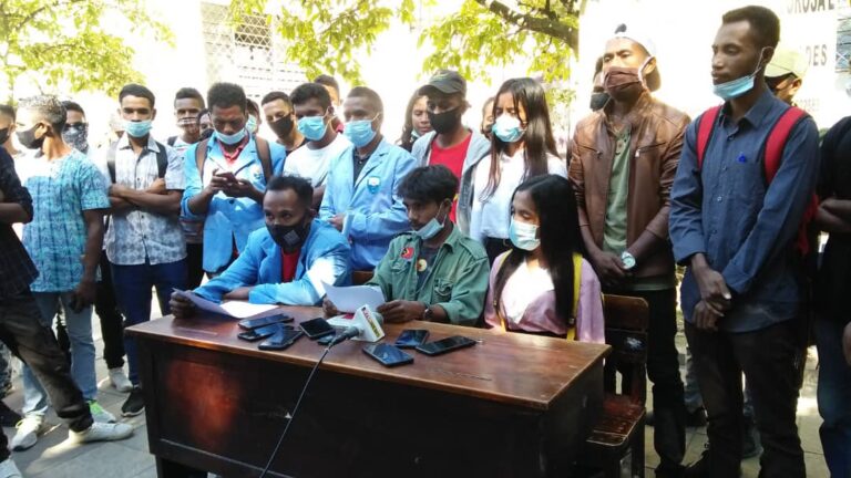 MUTL Sujere MEJD  Reativa Aula Normál Husu Habadak SS