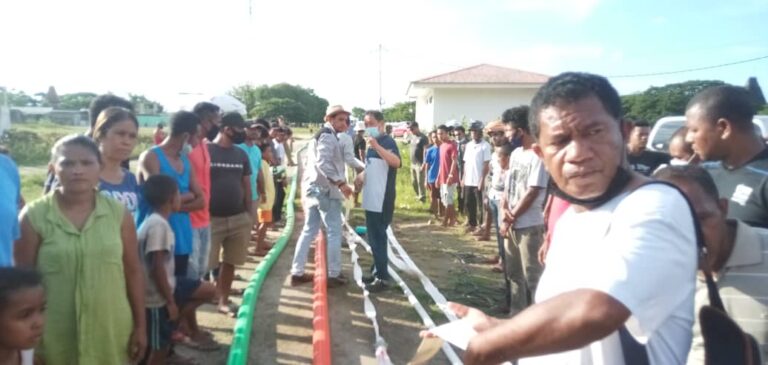 Kompania Wika ho Timor Port Lori Makina-5 Supa Ona Bee Lagoa Tasi-Tolu