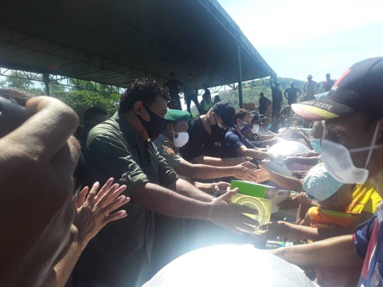 SEPS Distribui Apoiu Umanitária Ba Vítima Inundasaun 1.760 Iha Tasi-tolu