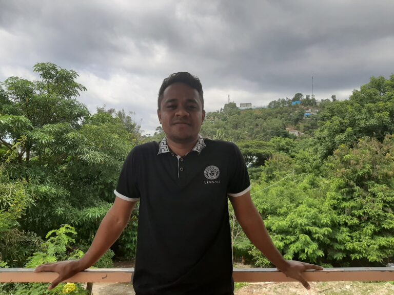 Estadu Direitu Demokrátiku Tuir Norberto Bóbbio VS  Estadu direitu demokrátiku TL   