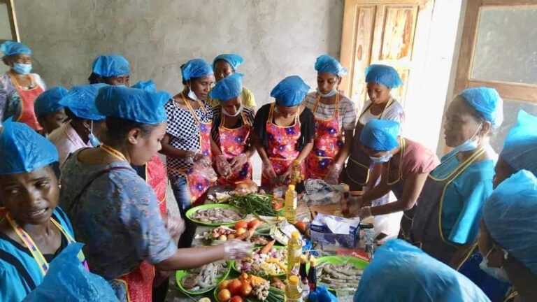 Formasaun Kulinaria No Jestaun  Finanseira Hodi Hakbi’it Negosiante Feto