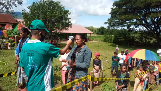 Populasaun Suku Fatulia Hamriik Distánsia Metru-1 Molok Pasa Ba Urna Votasaun