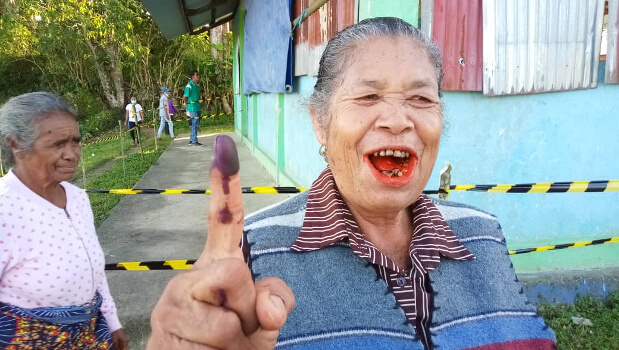 Idoza Carlota Husu PR Foun Labele Tuur De’it Iha Fatin,  La’o Haree Povu nia Sofrementu