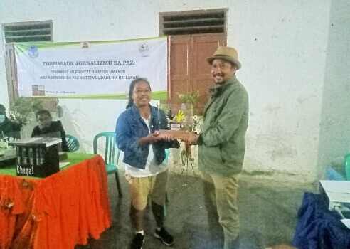 CNC Atribui Prémiu ba Jornalista Rádiu 15, Hein Maria Goreti