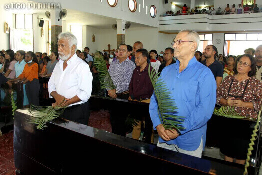 Horta ho Xanana Partisipa Misa Domingo Ramus Iha Baukau 