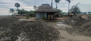 Autoridade RAEOA Obriga Com força a Comunidade Para Mudar A fazer Estrada sem Compensação