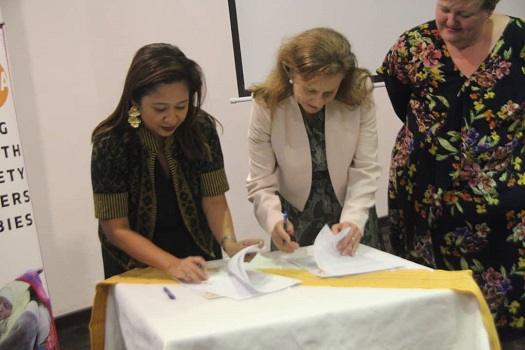 MS Asina MoU ho Universidade Tazmania Atu Hakotu Mortalidade Maternal iha TL   