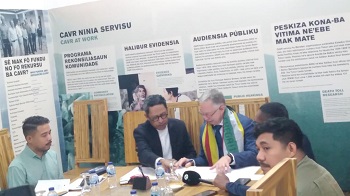 ICRC Entrega Dokumentu Atividade Umanitariu 1974-1999 ba CNC!I.P Hodi Konserva